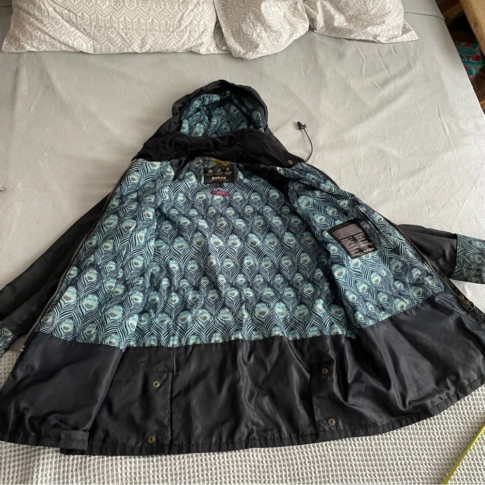 BARBOUR LIBERTY BEADNELL WAX COTTON HOODED JACKET, EUC. US 14 UK 18 - Picture 3 of 16